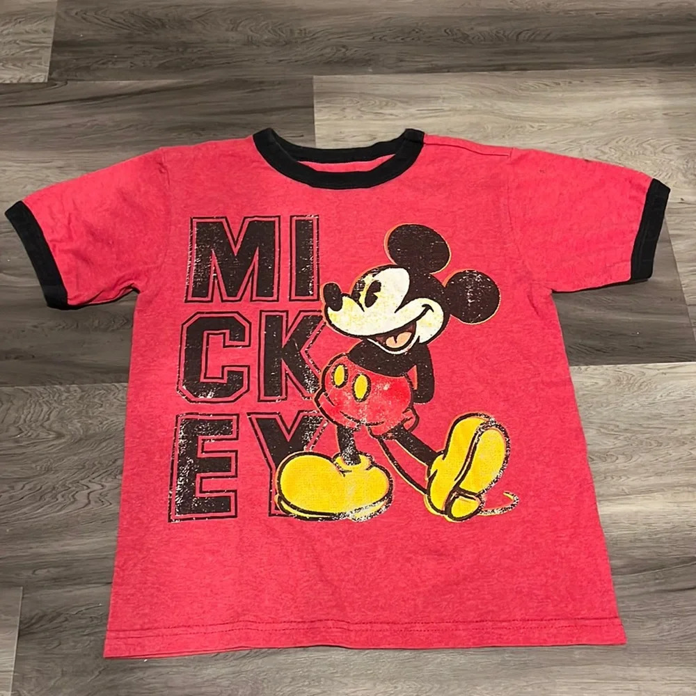 Mickey Mouse tee size 4 flash sale 💥💥